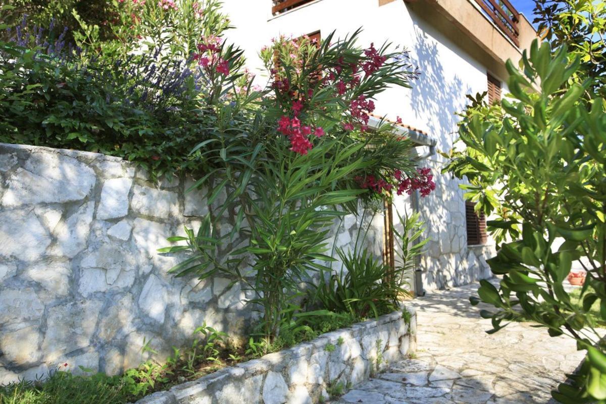Apartments Magnolia Rabac Exterior photo